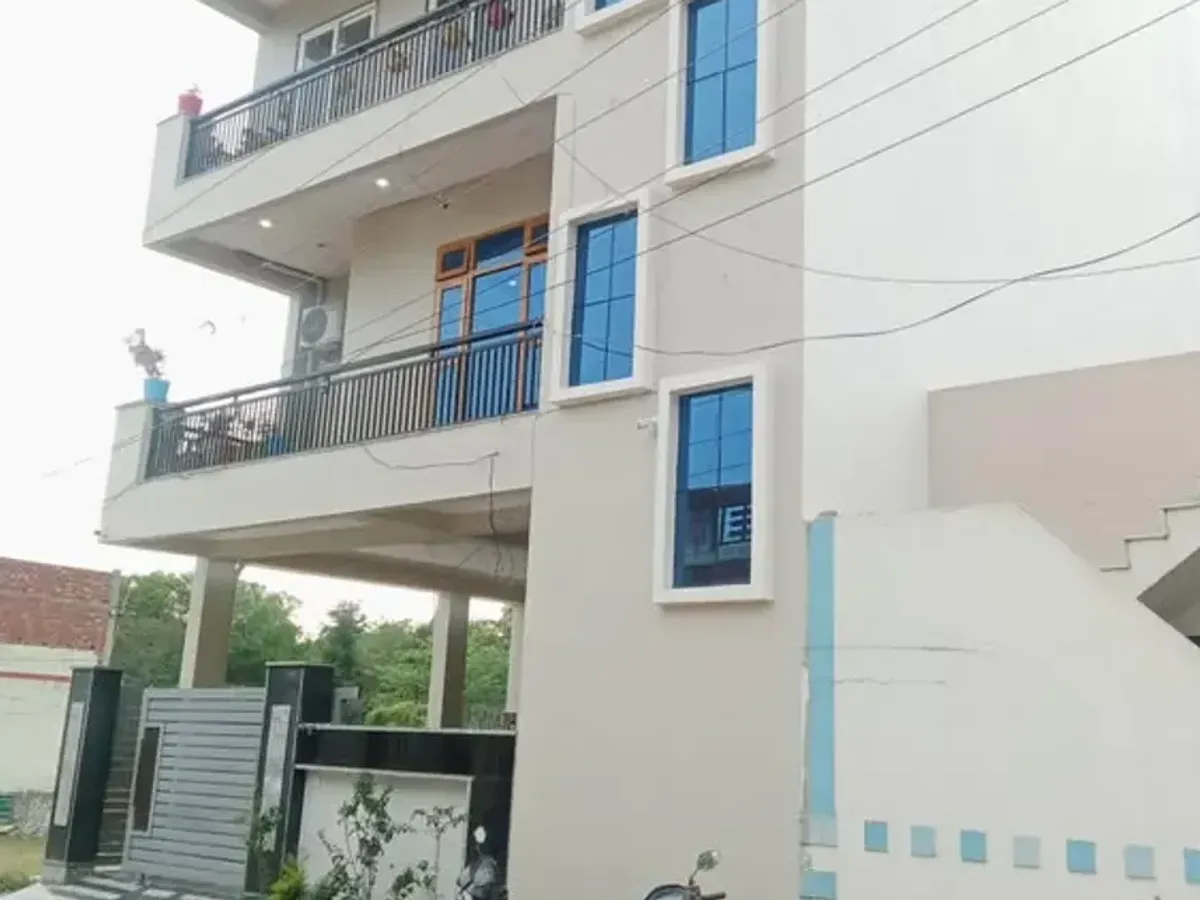 Residential · 6BHK Tripal Story House for Sale in- Miyawala