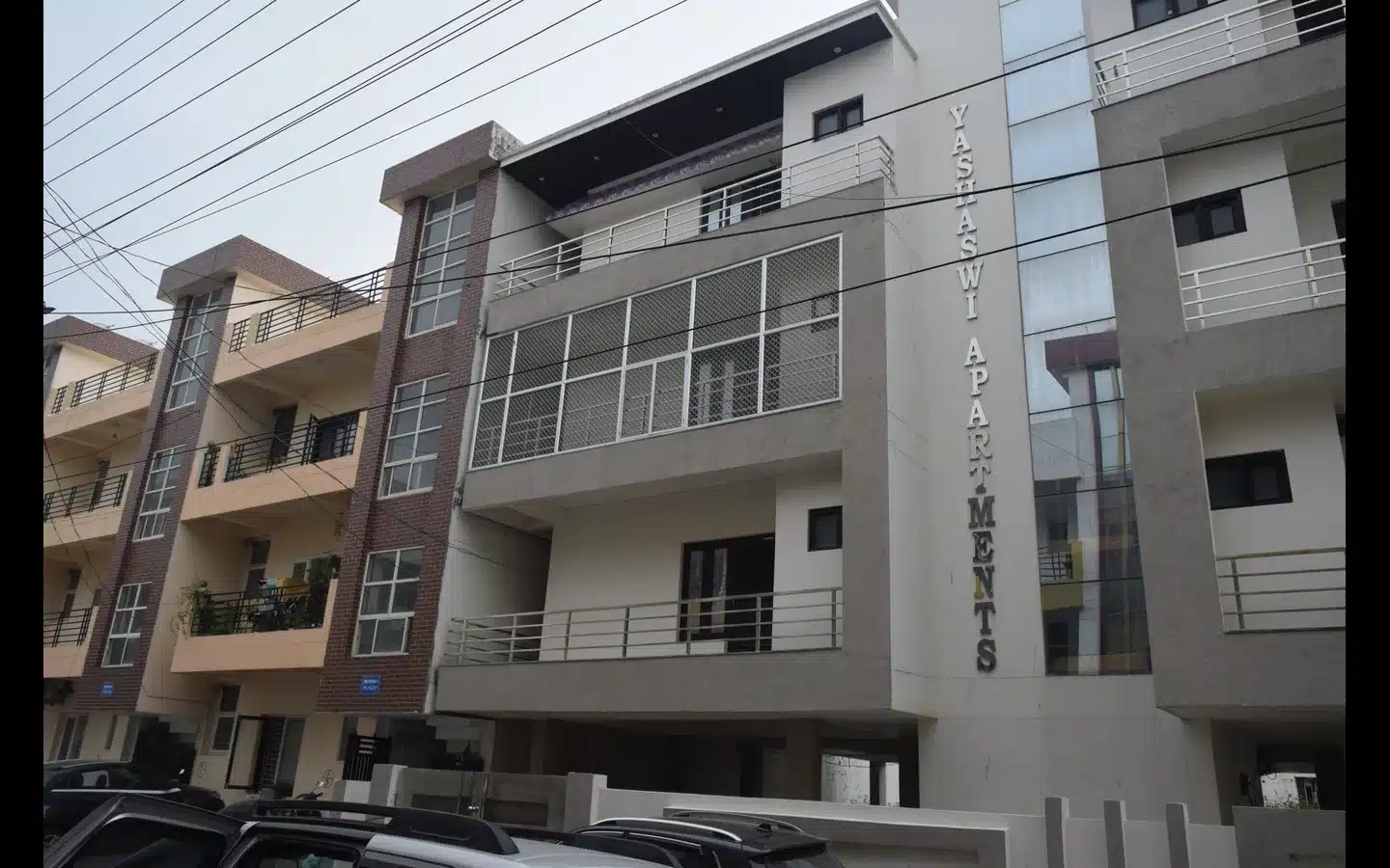 Royal Enclave Colony – Flat available