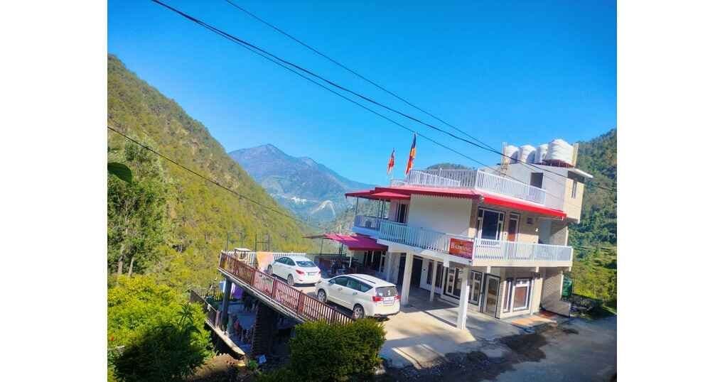 Bajrang Home Stay Kainchi Dham