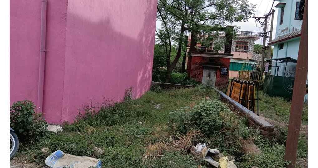 Plot 427 SqFt For Sale Near Kathgharia