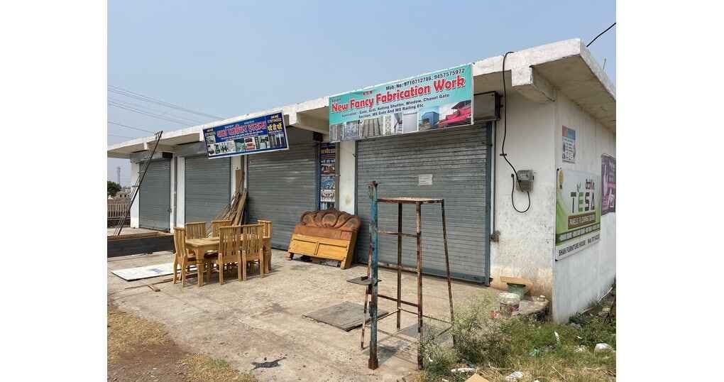 Shop 375 SqFt For Rent Near RTO Road