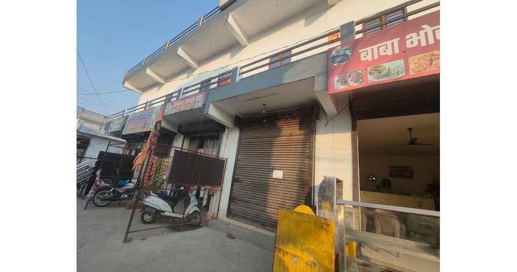 Shop 242 SqFt For Rent Near RTO Road