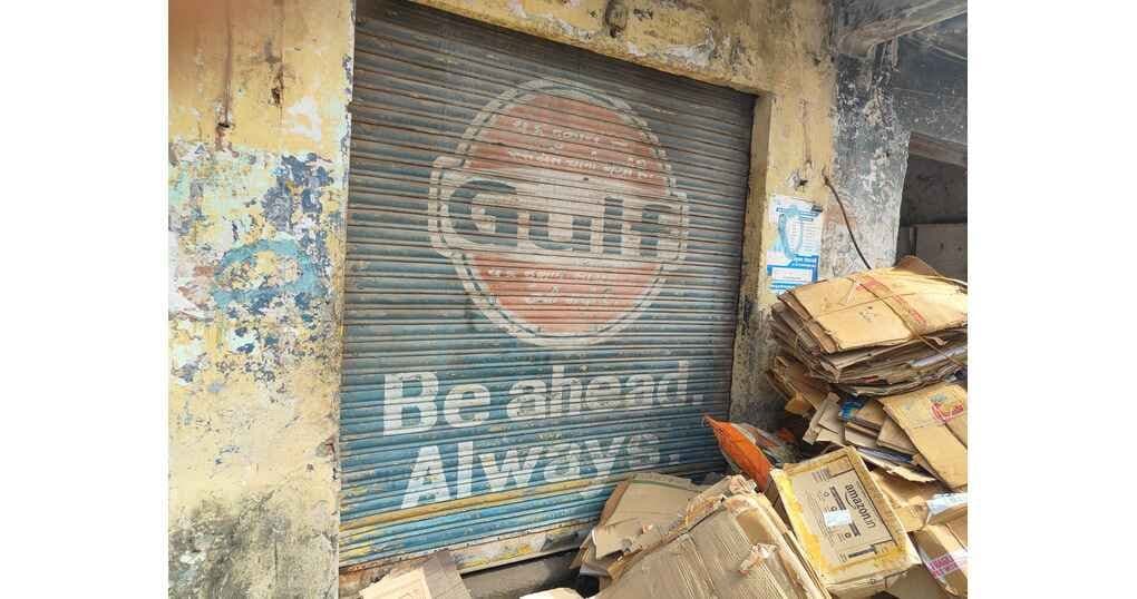160 SQFT Shop For Sale Near Army Road